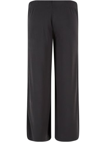 Urban Classics Urban Classics in black