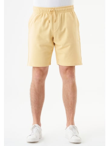 Organication Shorts "SHADI" in Zartgelb