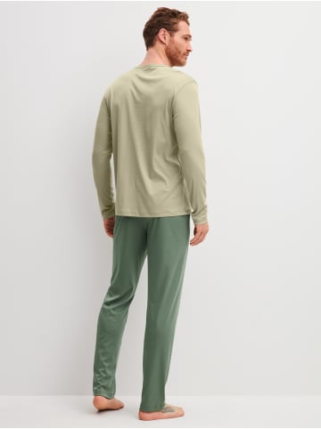Calida Pyjama in tea green