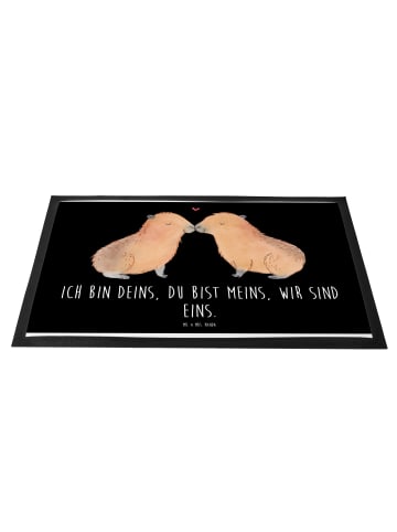 Mr. & Mrs. Panda Fußabtreter Capybara Liebe mit Spruch in Schwarz