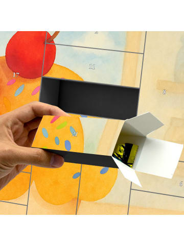 Mr. & Mrs. Panda Adventskalender Cupcake Design ohne Spruch in Weiß