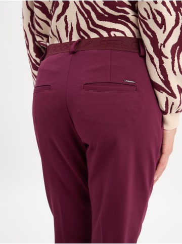 BRAX  Hose Maron S in aubergine