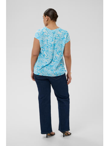KAFFE curve Bluse kurzarm KCvilana Loose fit in Aquarius Chalk Paisley