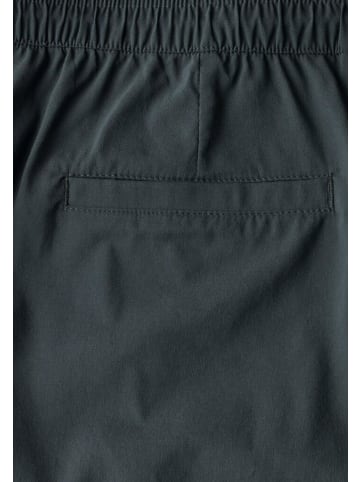 Cecil Capri in slate khaki