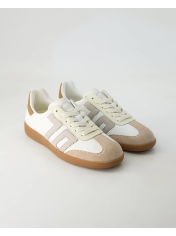 Back 70 Sportliche Schnürschuhe in Beige