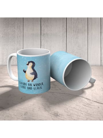 Mr. & Mrs. Panda Kindertasse Pinguin Marienkäfer mit Spruch in Eisblau