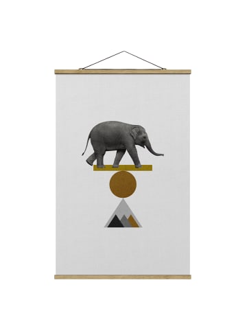 WALLART Stoffbild mit Posterleisten - Balancekunst Elefant in Grau