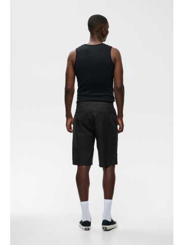 Matinique Shorts MAPierre Relaxed fit in Black