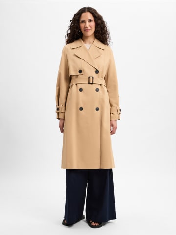 comma Trenchcoat in camel
