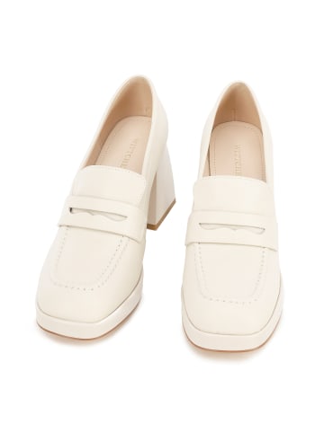 Wittchen Leather pumps in Light beige