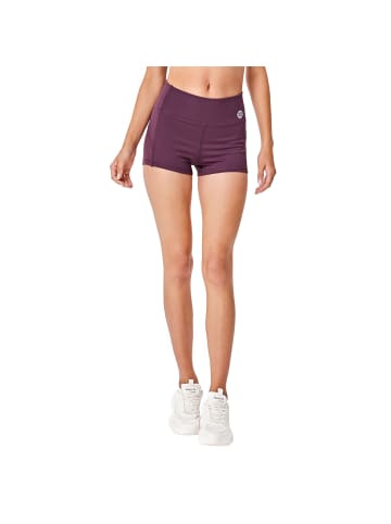 YEAZ XOXO Shorts in lila