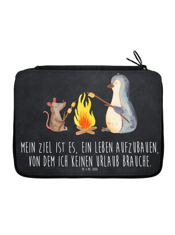 Mr. & Mrs. Panda Etui Pinguin Lagerfeuer mit Spruch in Kreidetafel