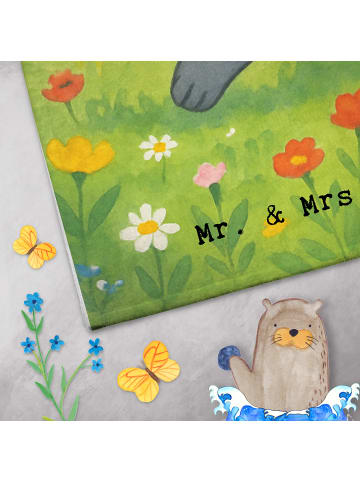 Mr. & Mrs. Panda Handtuch Panda Handball spielen Design ohne Spruch in Weiß