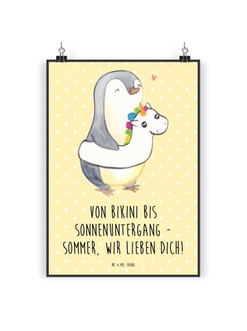 Mr. & Mrs. Panda Poster Sommer Meer Strand mit Spruch in Gelb Pastell