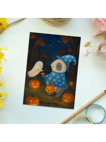 Mr. & Mrs. Panda Postkarte Panda Zauberer Design ohne Spruch in Weiß