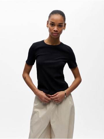 Object T-Shirt in Black