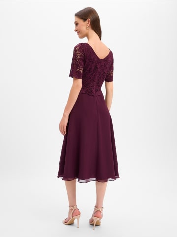 Vera Mont Abendkleid in aubergine - 0001