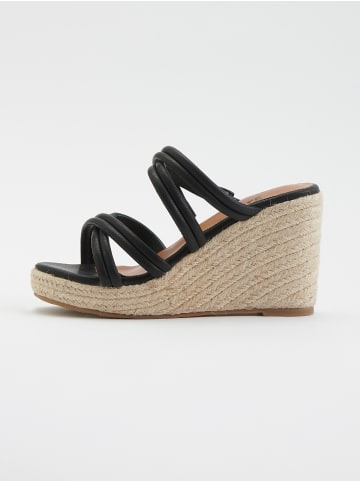 KOROSHI Sandals in SCHWARZ