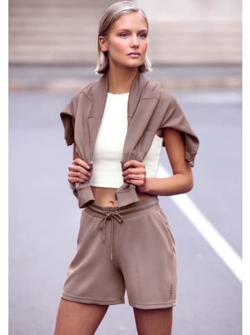 Copenhagen Studios Sweatshorts in braun