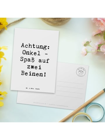 Mr. & Mrs. Panda Postkarte Spaßiger Onkel mit Spruch in Weiß