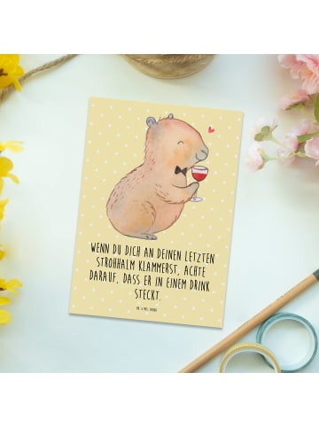 Mr. & Mrs. Panda bildkarte Capybara Wein mit Spruch in Gelb Pastell