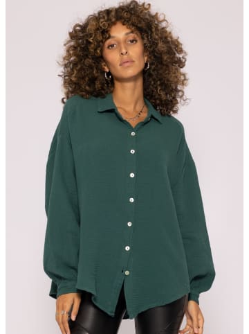 SASSYCLASSY Ultra Oversize Musselin-Blusenhemd kürzere Variante in Dunkelgrün