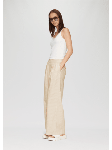 QS Hose lang in Creme