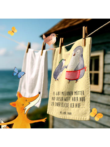 Mr. & Mrs. Panda Handtuch Pinguin mit Kind mit Spruch in Gelb Pastell
