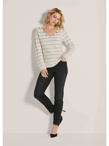 MADELEINE Eleganter Wollpullover mit V-Ausschnitt in wollweiß / schwarz