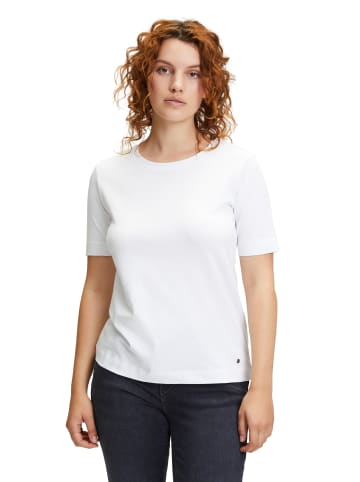 BETTY & CO Basic Shirt mit Rundhalsausschnitt in Weiß