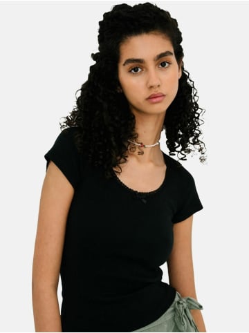 ITS MAY T-Shirt Lace in Black