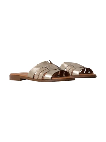 Divine Factory Flache Ledersandalen „Alénoa“ Gold