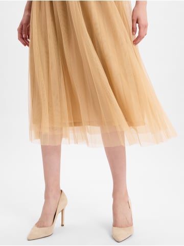 More & More Rock in camel