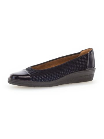 Gabor Pump in blau