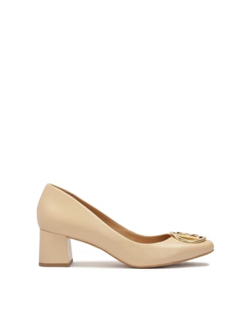 Kazar Pumps in Beige