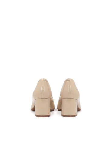 Kazar Pumps in Beige