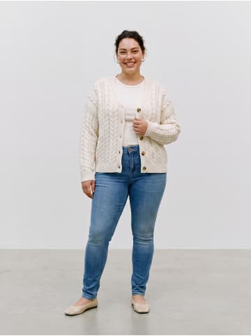 Vero Moda Skinny Jeans in Medium Blue Denim