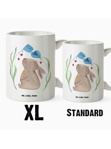 Mr. & Mrs. Panda XL Tasse Hase Blume ohne Spruch in Weiß