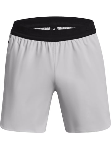 Under Armour Sportshorts "UA Peak Woven Shorts" in Grau