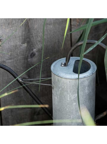 IB Laursen Gießkanne ZINK GRAU mit Schwarzem Henkel und Ausgießer 2,7 Liter