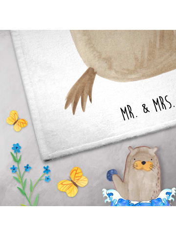 Mr. & Mrs. Panda Handtuch Hund Liebe ohne Spruch in Weiß