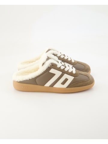 Back 70 Slip On Sneaker in Braun