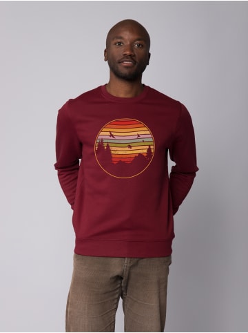 wat? Apparel Sweatshirt Sunset Berge & Tannen in Weinrot