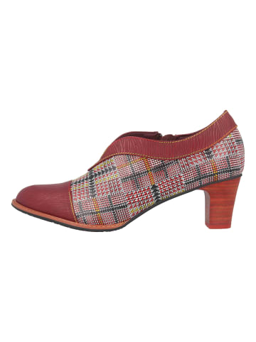 Spring Footwear Pumps in Rot