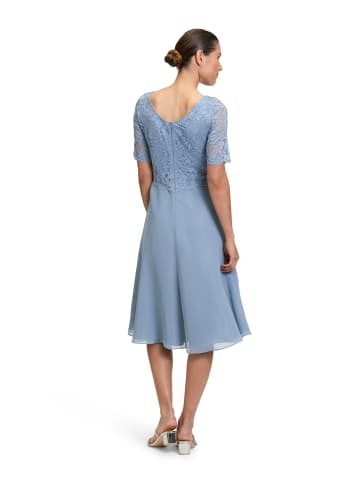 Vera Mont Cocktailkleid mit Spitze in Light Steel Blue