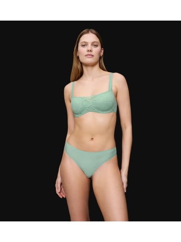 Triumph Illusion Lace Balconette BH in Misty Turquoise