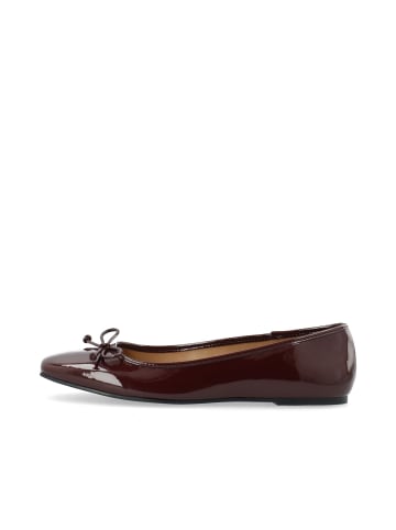 Bianco Ballerinas in BurgundyPatent