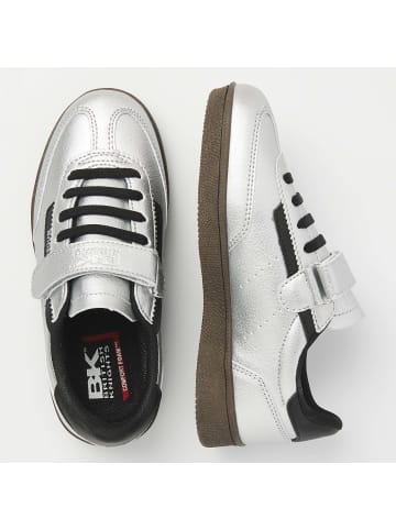 British Knights Sneaker Revival in silberfarben/schwarz