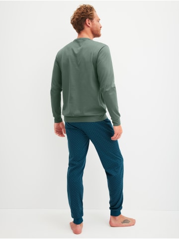 Calida Pyjama in laurel green