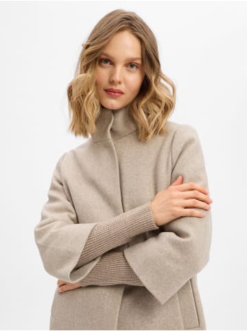 Zero  Mantel in beige